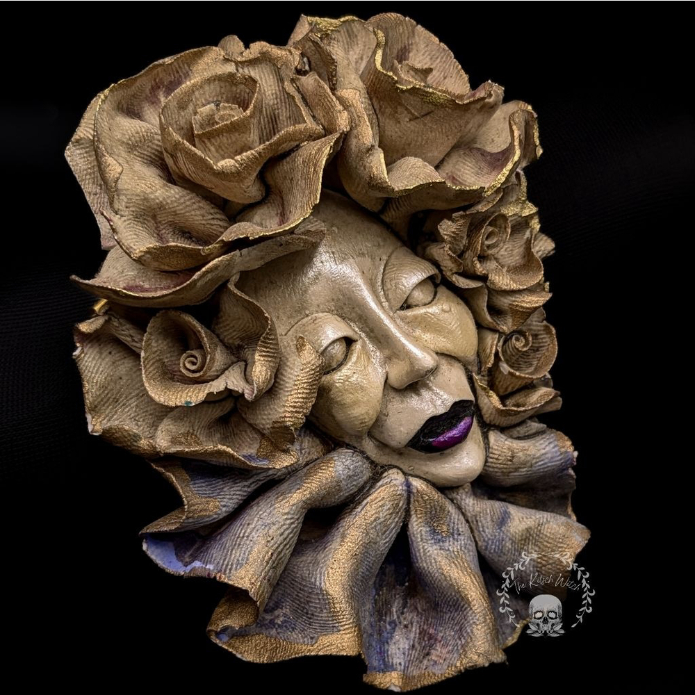 Incredible Sculpted Ceramic Brooch of Witchy Woman with Roses Handcrafted - Picture 4 of 8